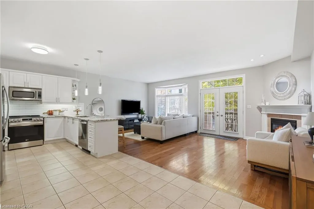 8 Goldenview Court