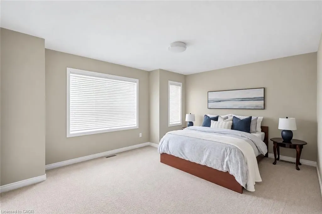 8 Goldenview Court