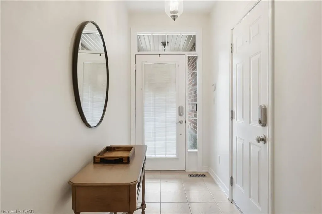 8 Goldenview Court