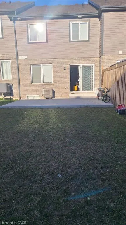 82 Renfrew Street