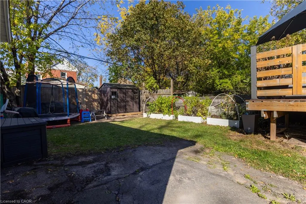 103 Tuxedo Avenue N
