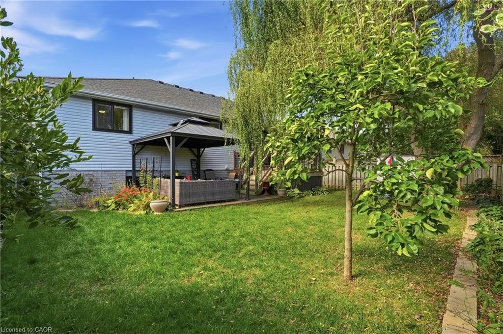 8 Moyle Drive