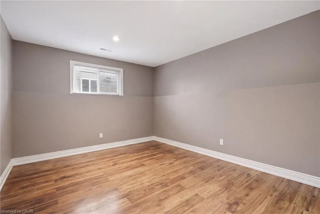 8 Moyle Drive