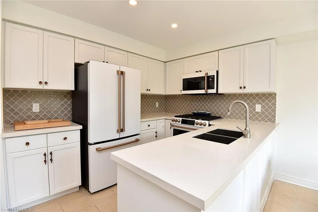 546 Sandcherry Drive