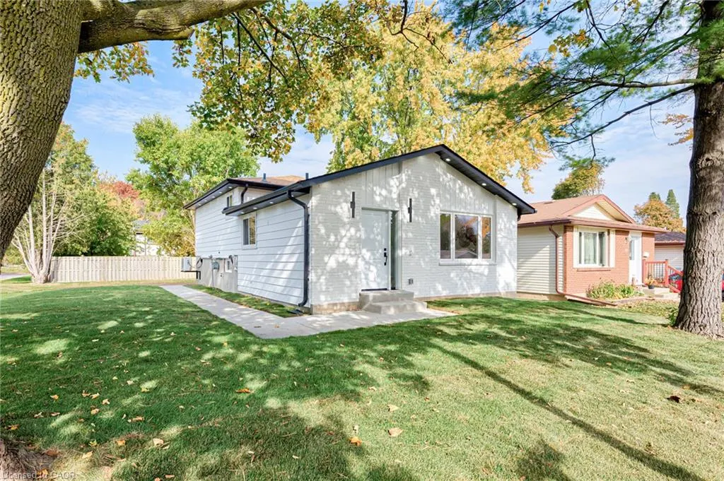 6 Hillside Drive