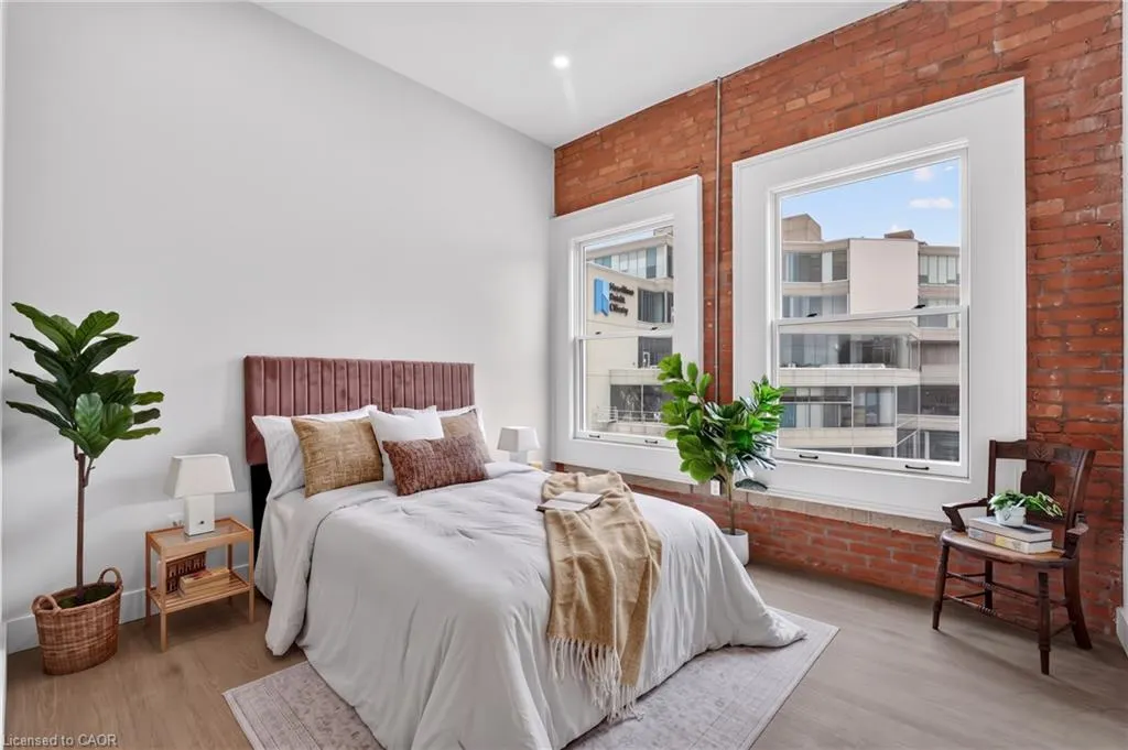 56 York Boulevard #212