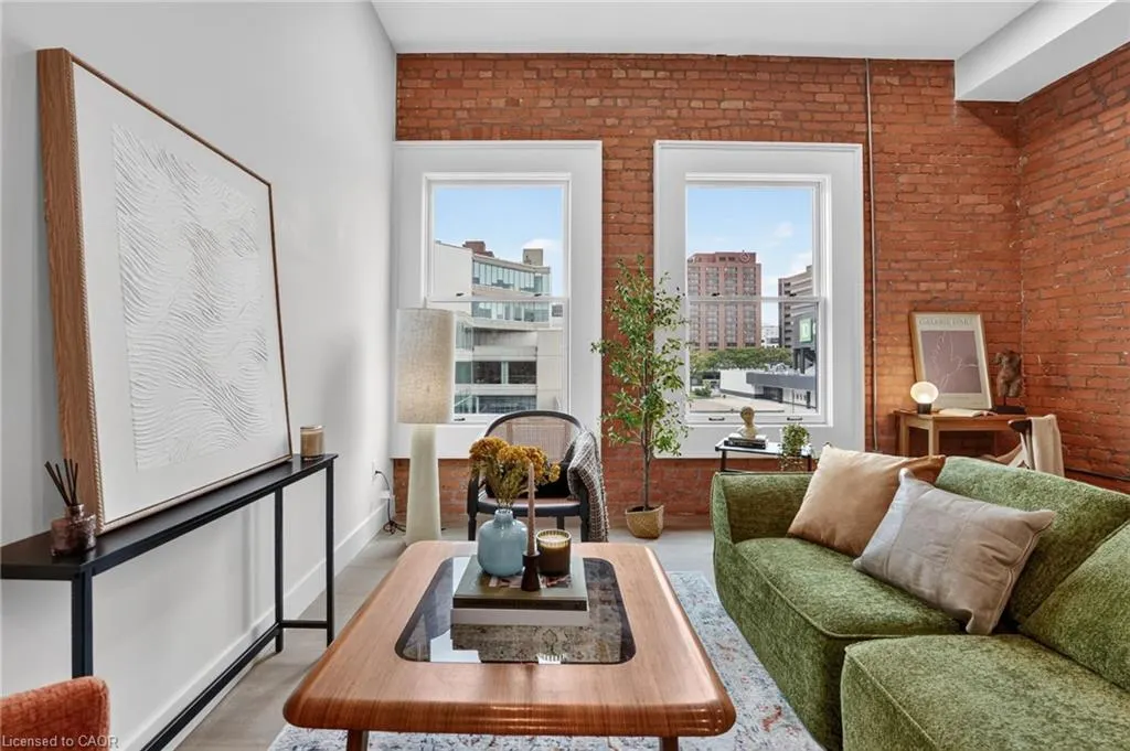 56 York Boulevard #212