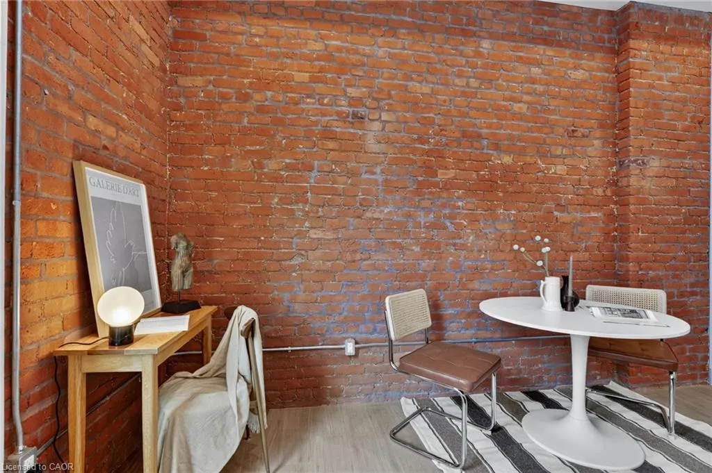 56 York Boulevard #212