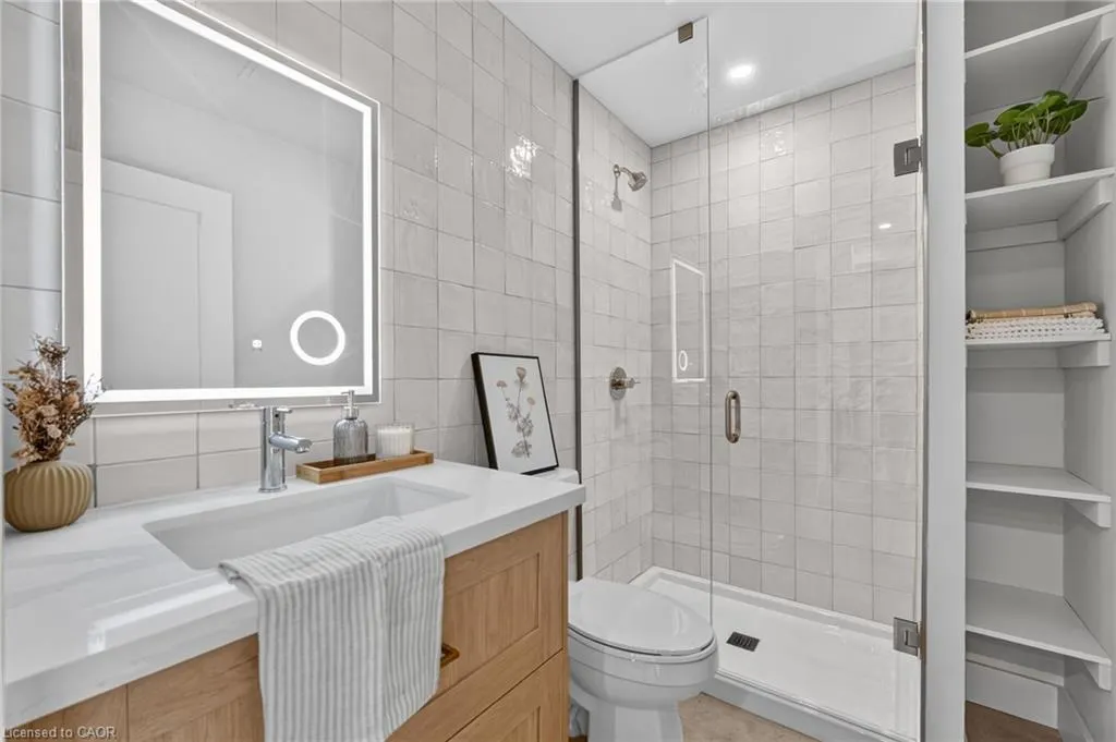 56 York Boulevard #212
