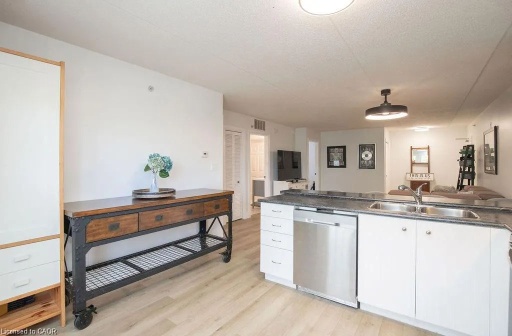 1480 Bishops Gate #207