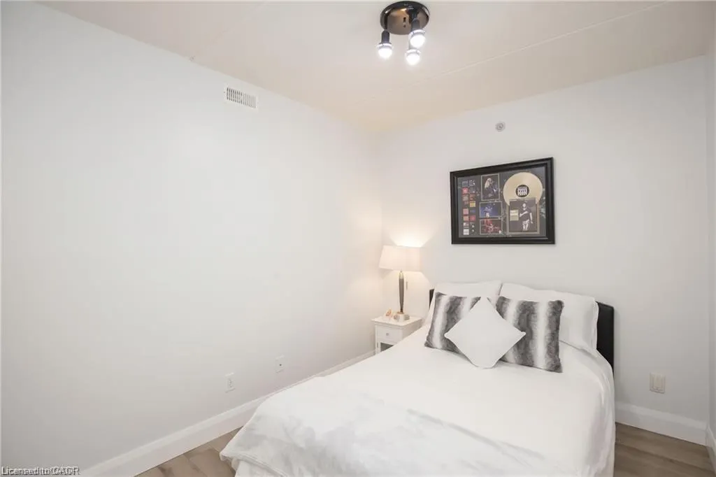 1480 Bishops Gate #207