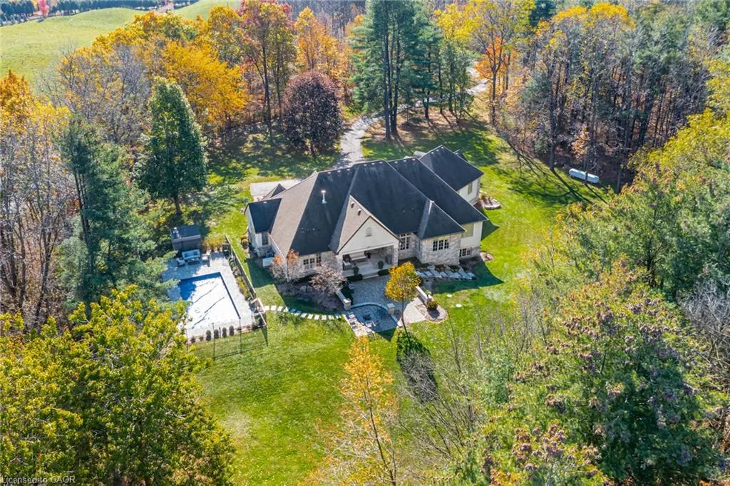 1043 Jerseyville Road W