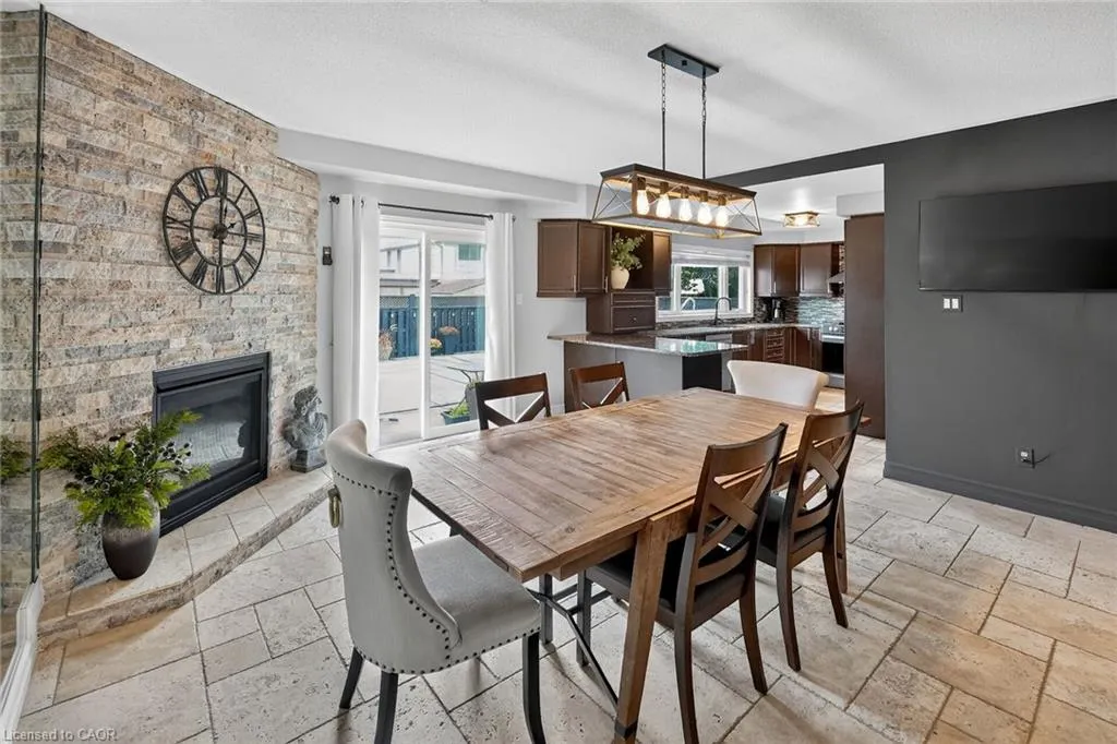 110 Cove Crescent
