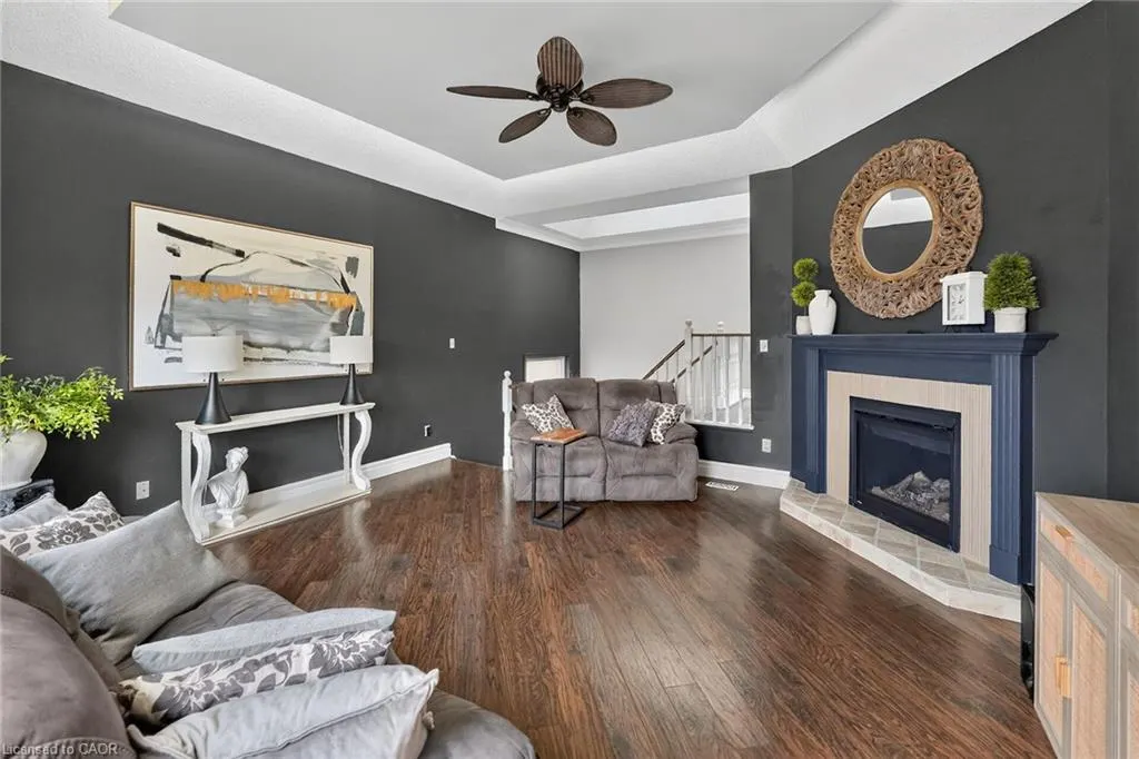 110 Cove Crescent