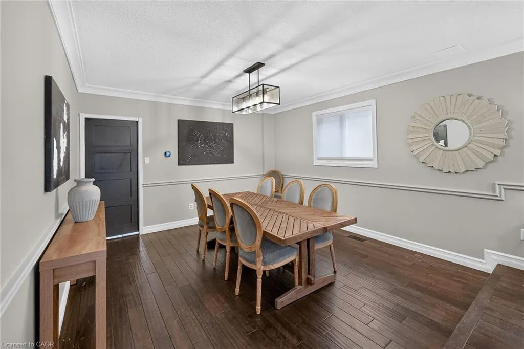 110 Cove Crescent