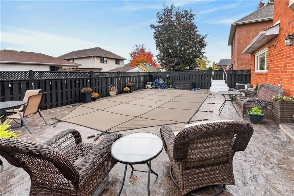110 Cove Crescent