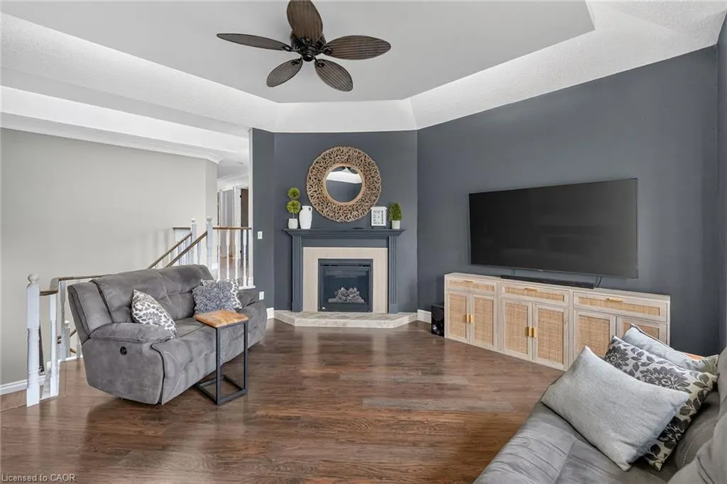 110 Cove Crescent