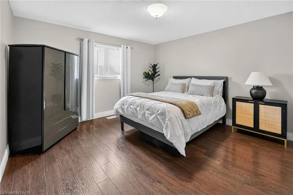 110 Cove Crescent