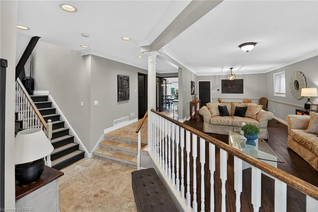110 Cove Crescent