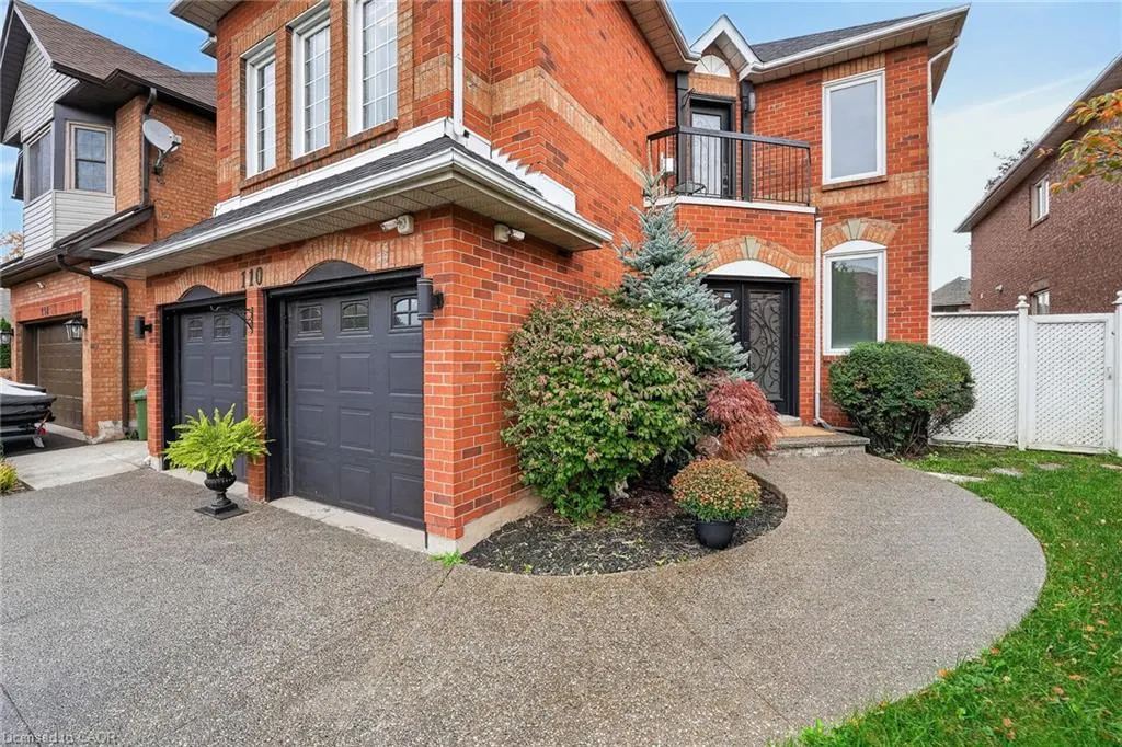 110 Cove Crescent
