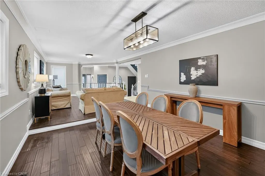 110 Cove Crescent