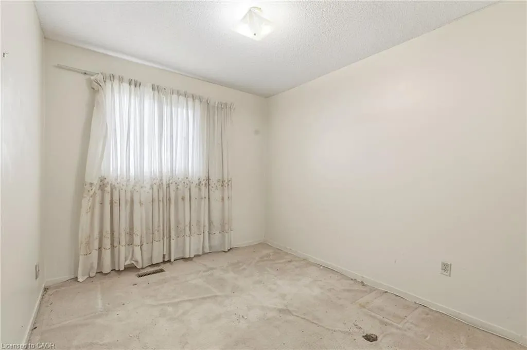 2275 Chapman Court