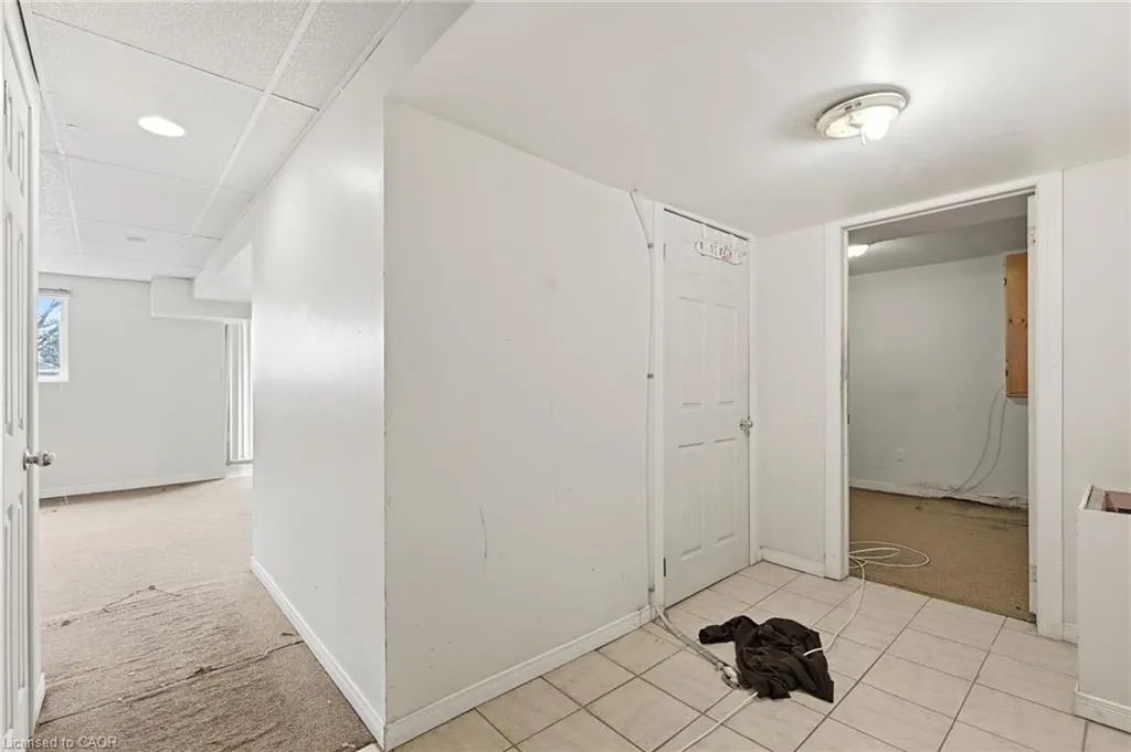 2275 Chapman Court