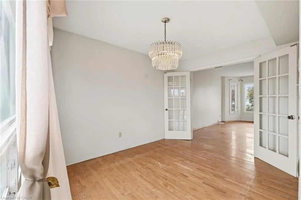 2275 Chapman Court