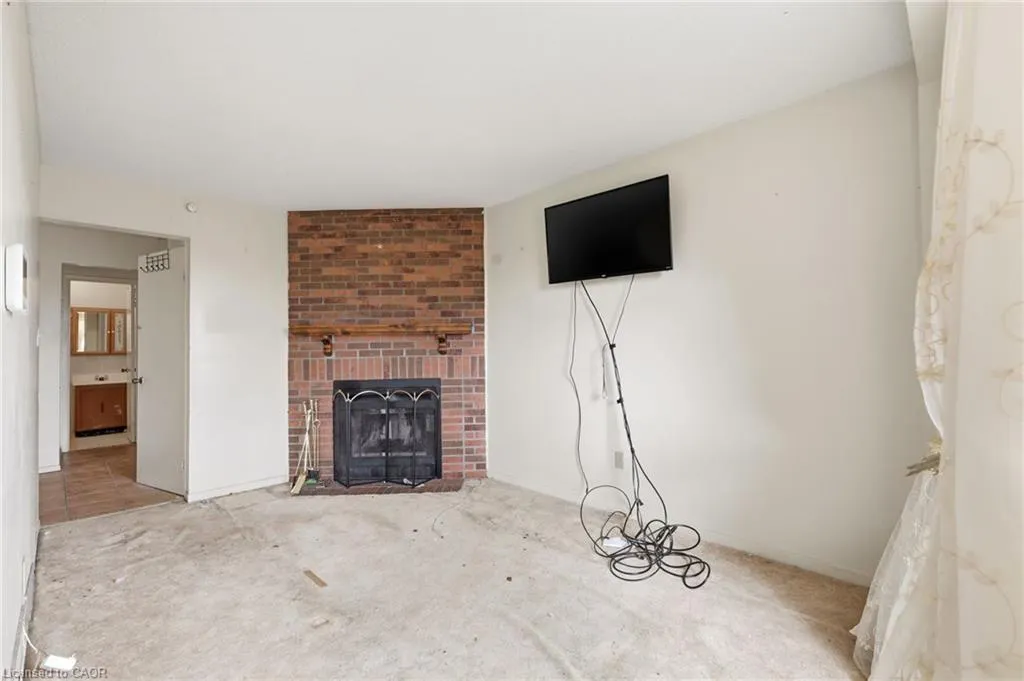 2275 Chapman Court