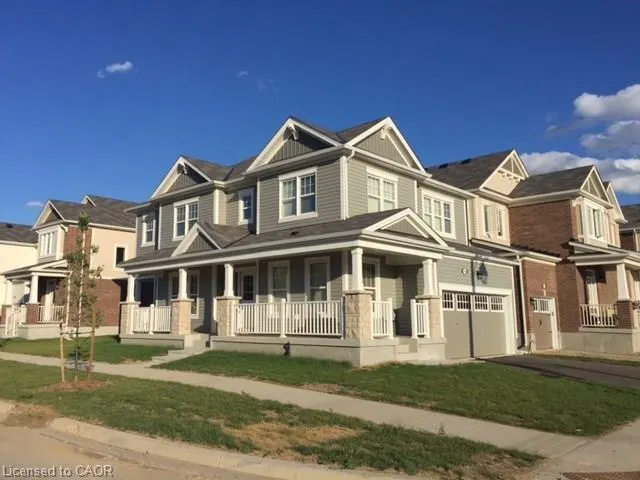 18 Blue Oak Street
