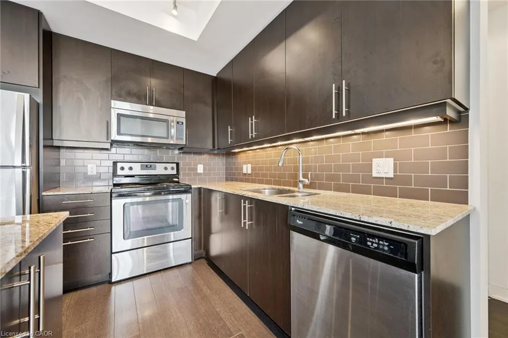 85 Duke Street W #1511