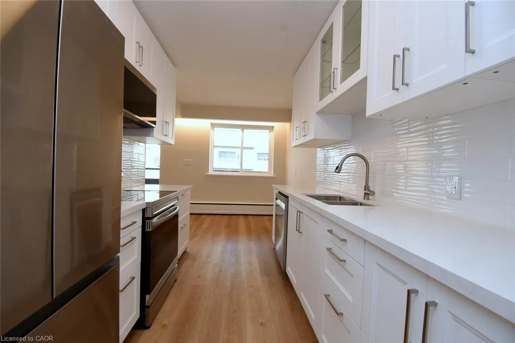 510 Queenston Road #404