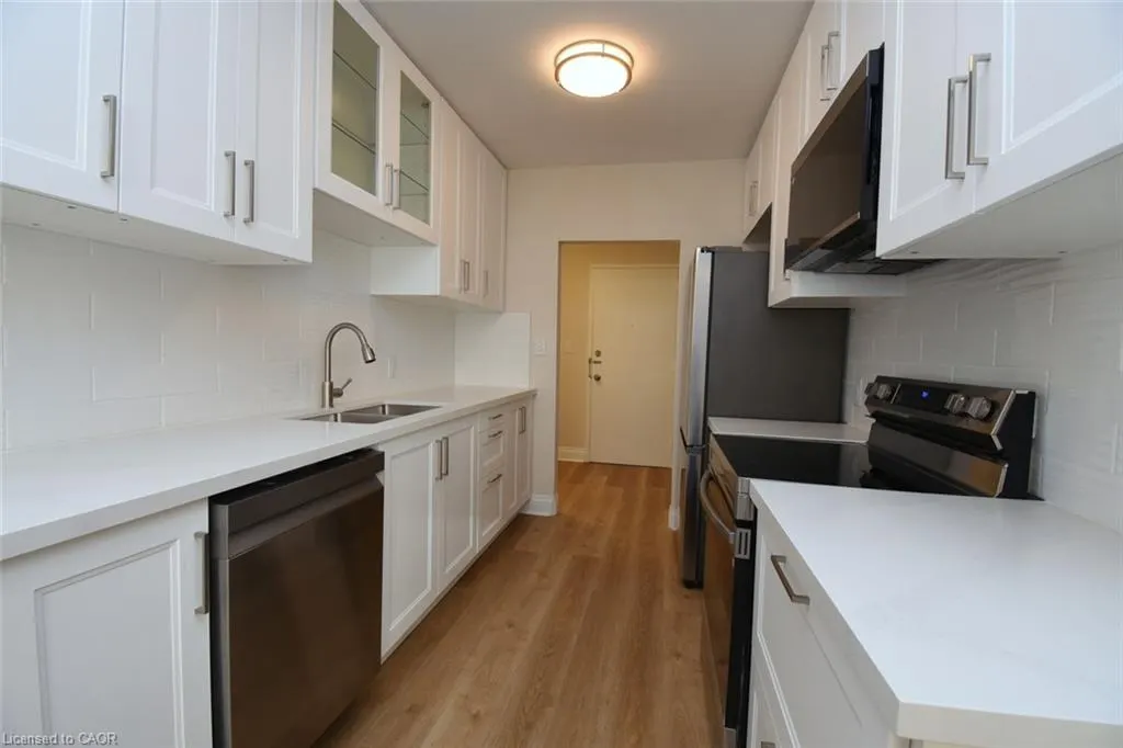 510 Queenston Road #404