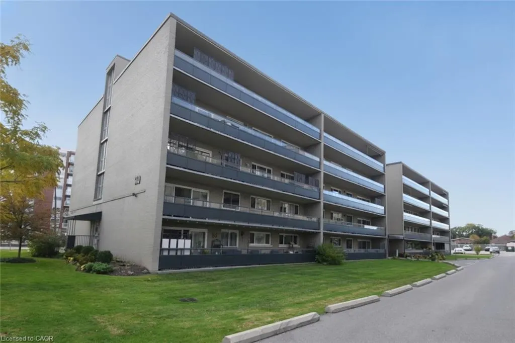 510 Queenston Road #404