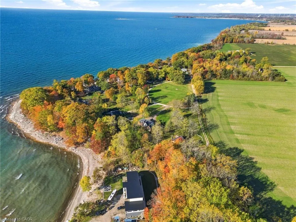 5 Upper Mohawk Point Road