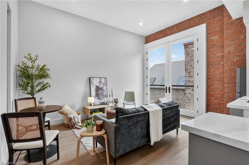 56 York Boulevard #405