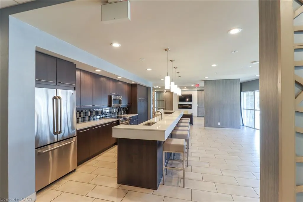 551 Maple Avenue #1408