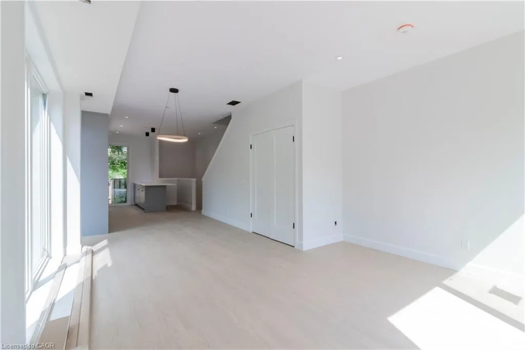 114 Madison Avenue S #5