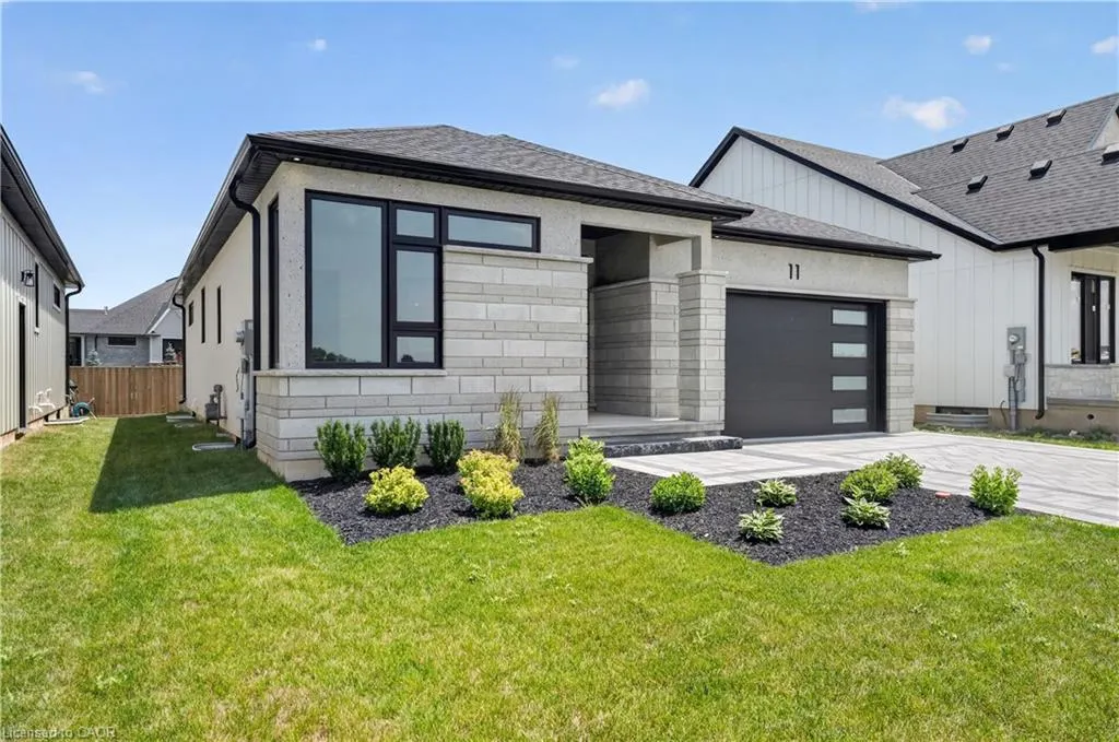 11 Oakley Drive