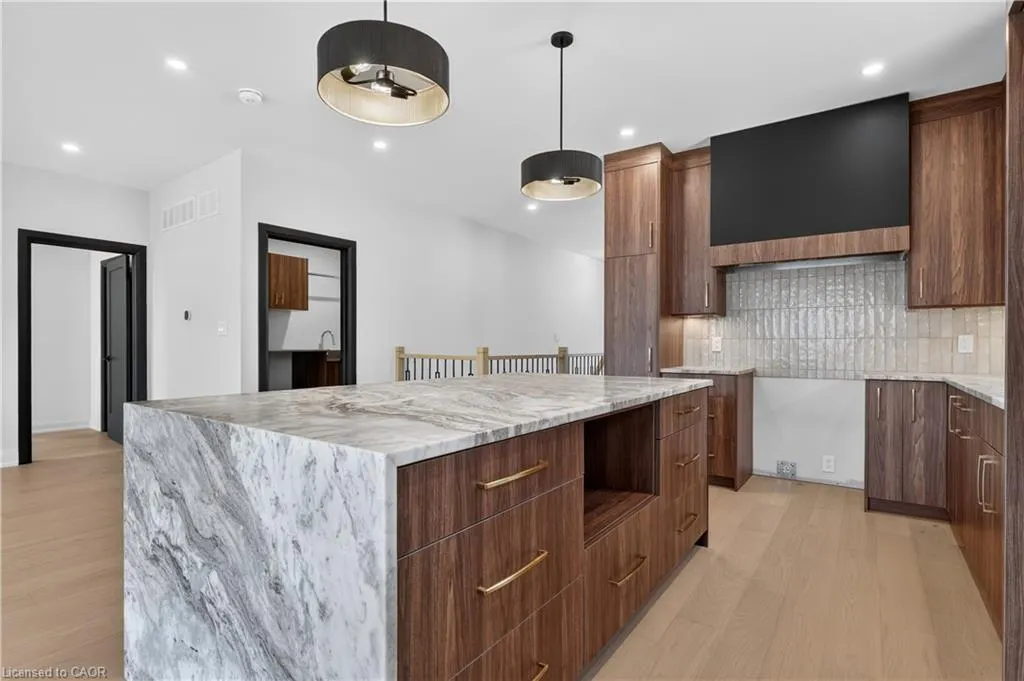 11 Oakley Drive