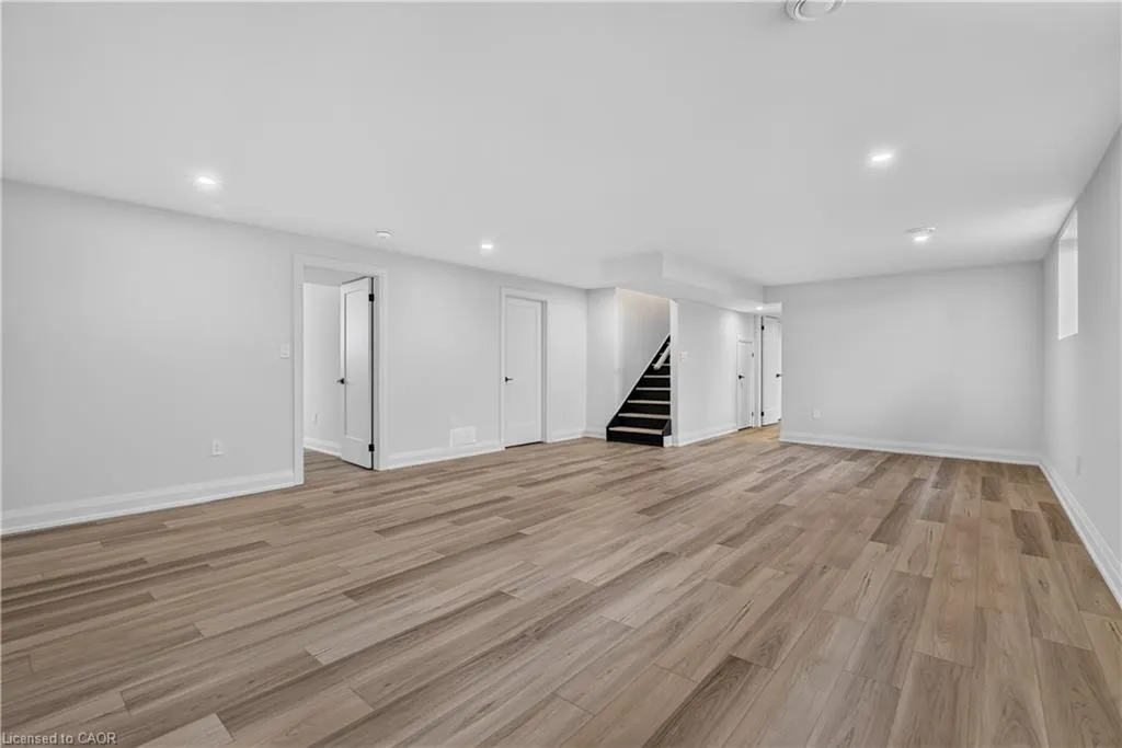 11 Oakley Drive