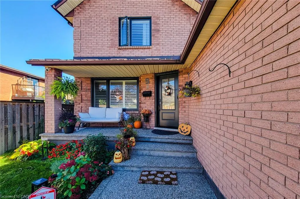 9 Cedarlawn Court