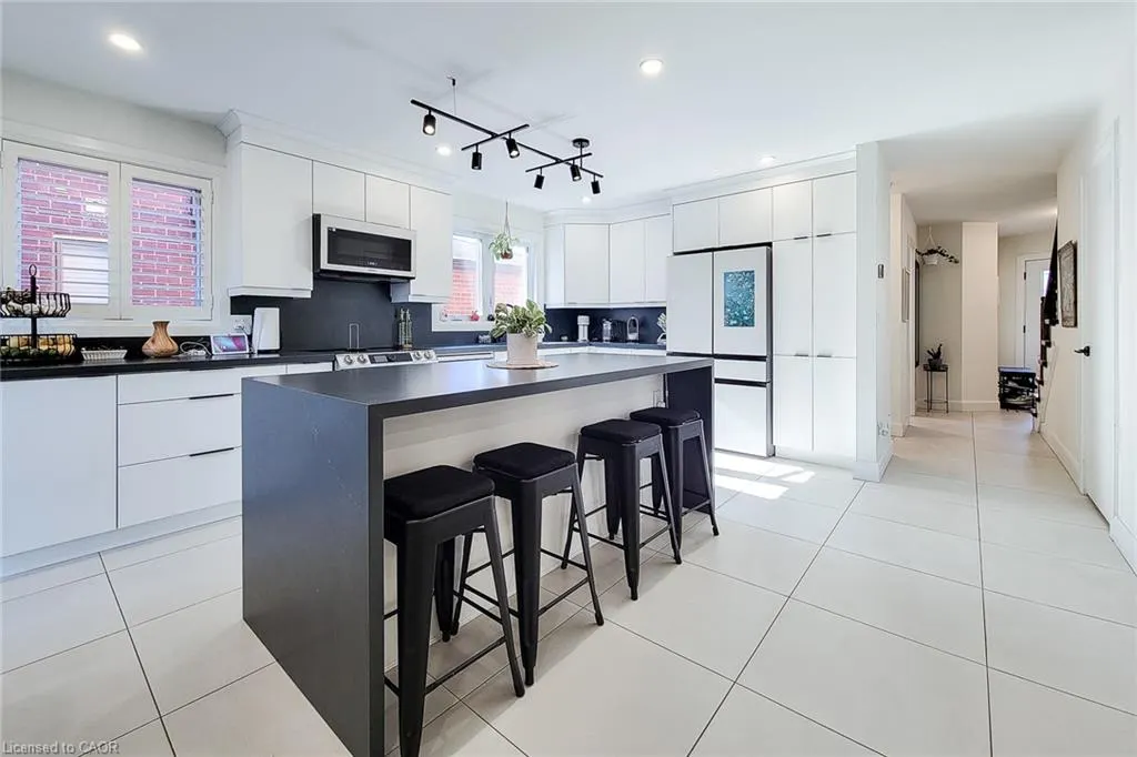 9 Cedarlawn Court
