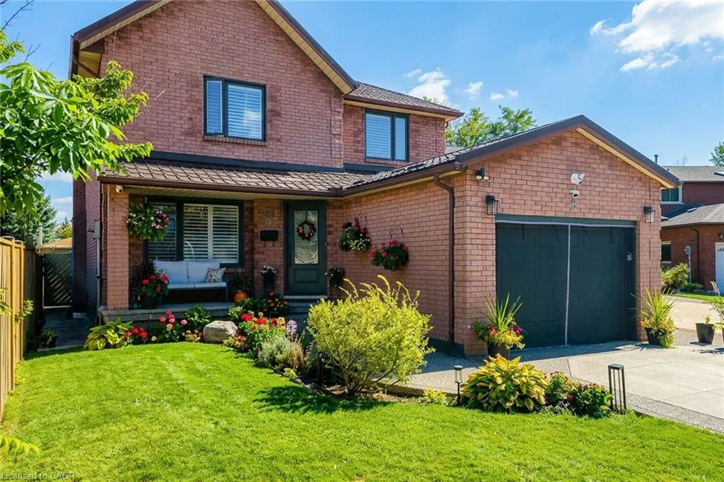 9 Cedarlawn Court
