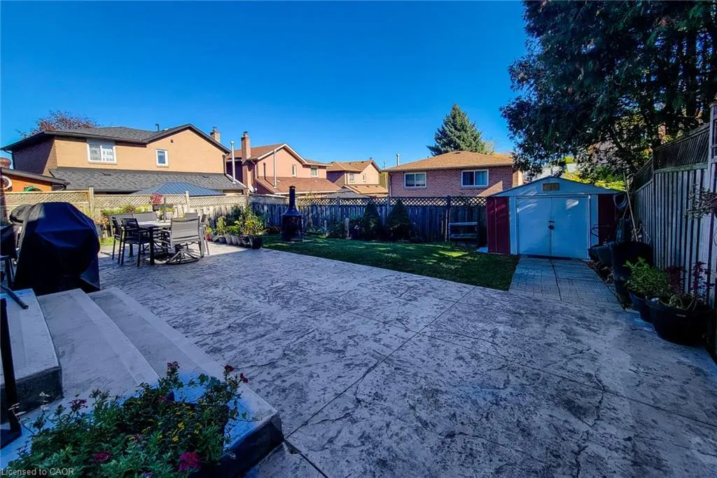 9 Cedarlawn Court