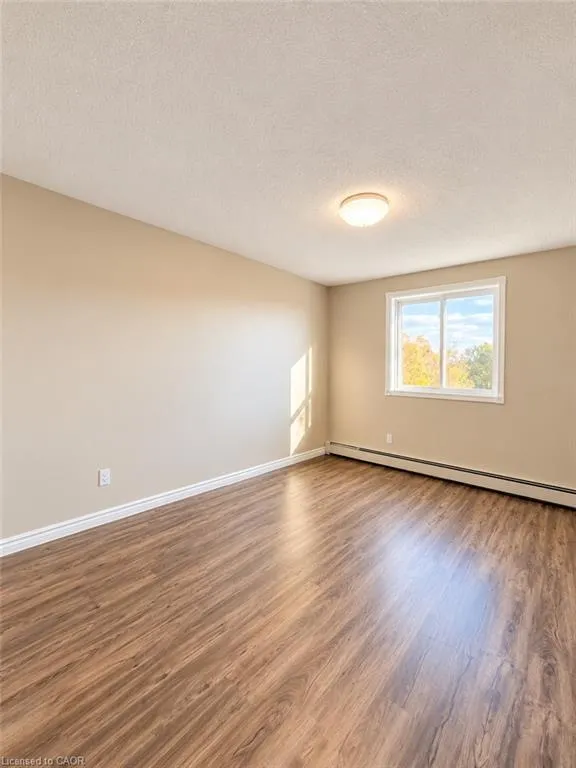 183 Lisgar Avenue #504