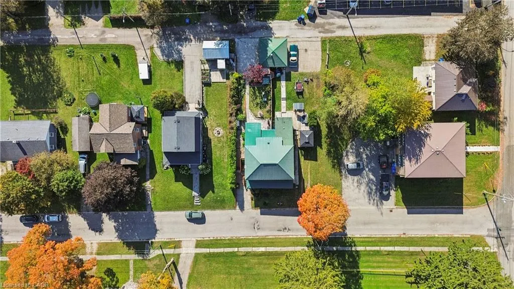 324 Daly Street