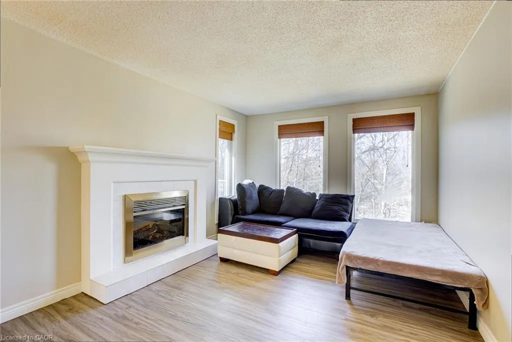 22 Blackhorne Crescent #Upper