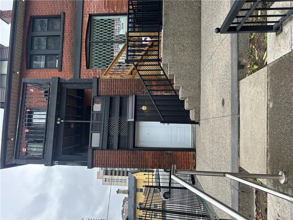 105 George Street #1 MAIN FLOOR