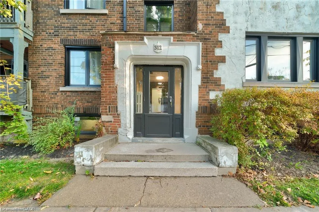 312 Aberdeen Avenue #1